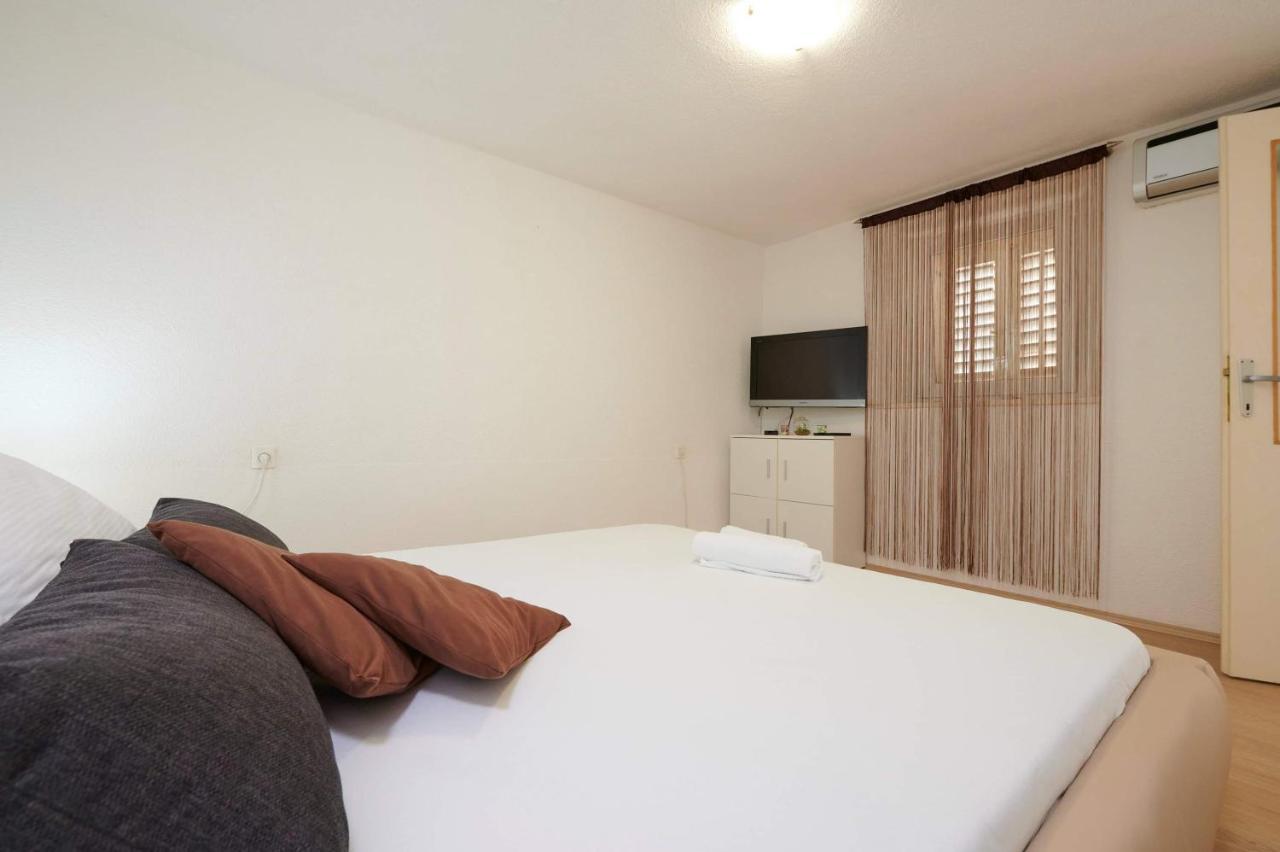 Apartments Lea Trogir Exterior photo