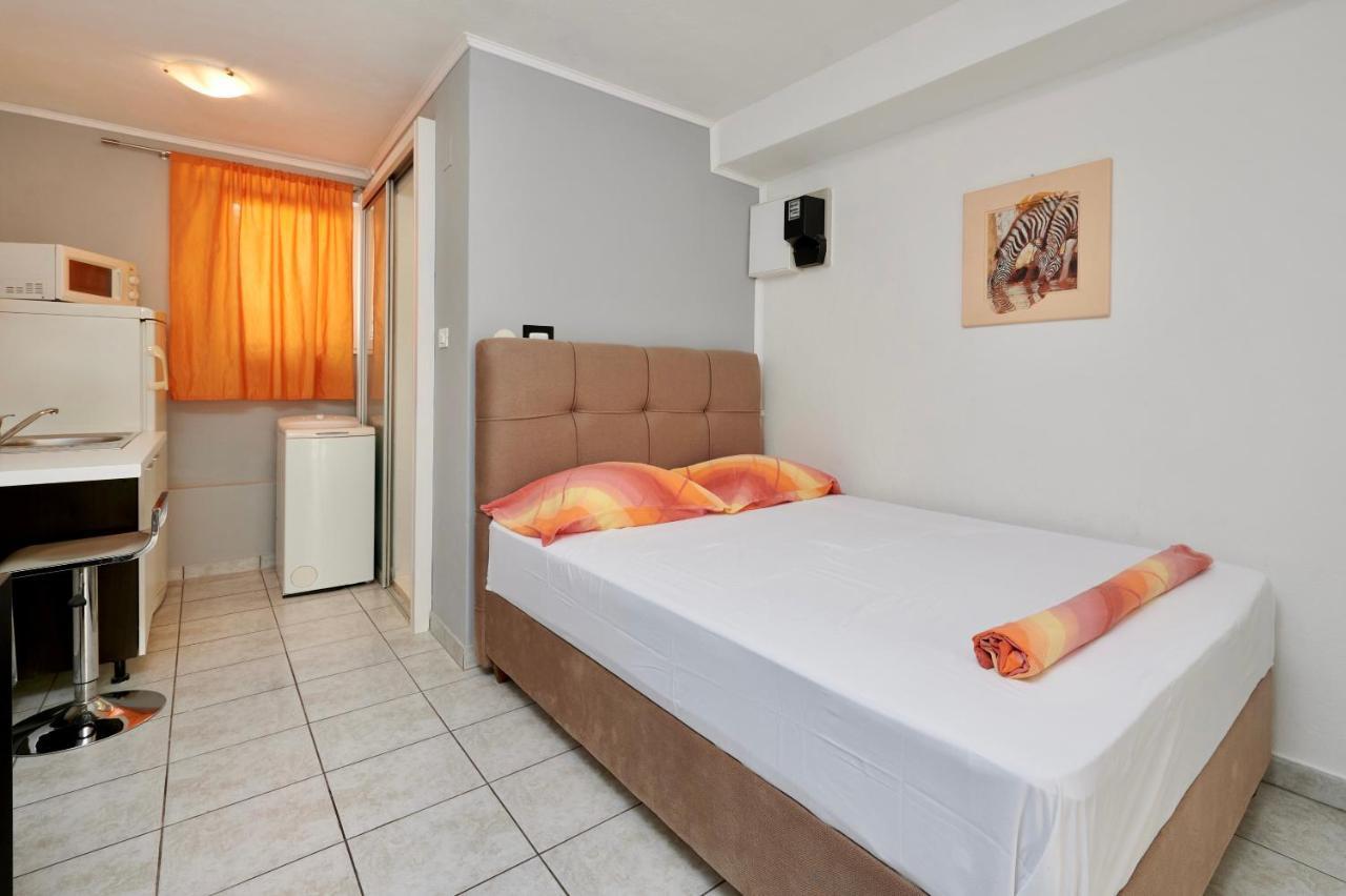 Apartments Lea Trogir Exterior photo