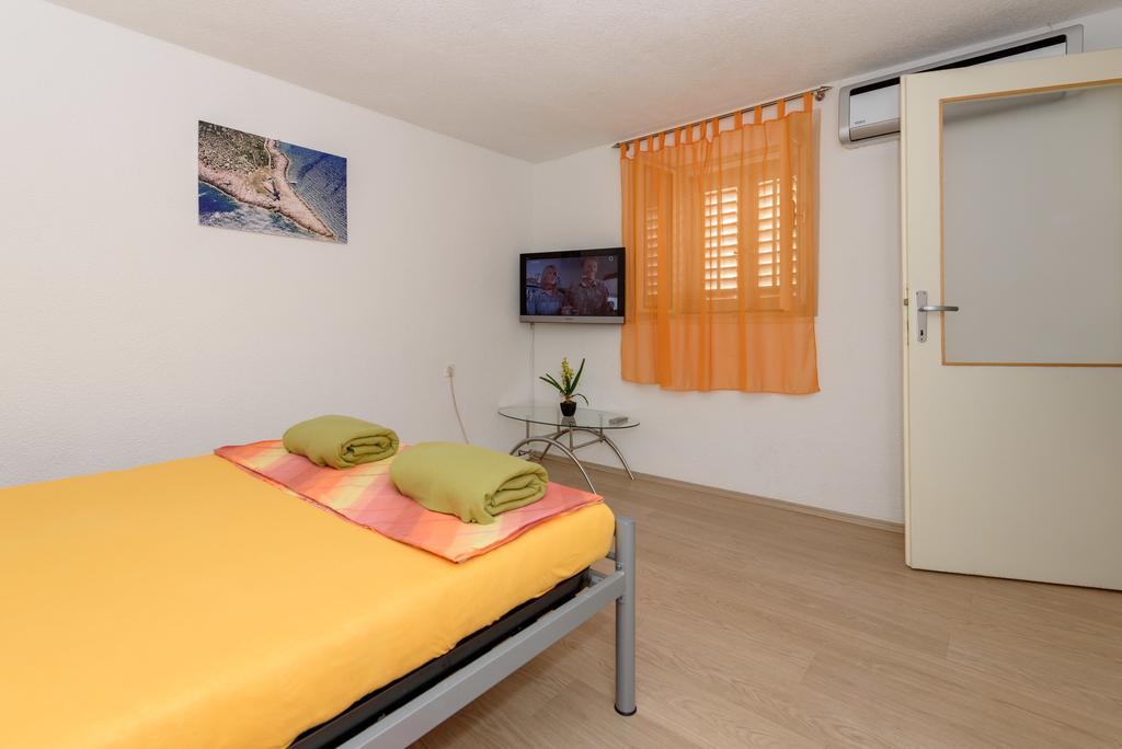 Apartments Lea Trogir Exterior photo