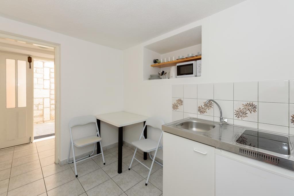 Apartments Lea Trogir Exterior photo