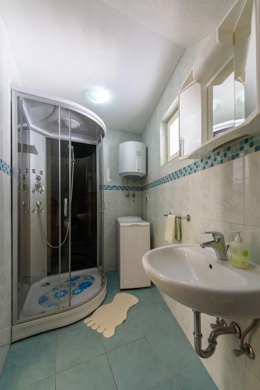 Apartments Lea Trogir Exterior photo