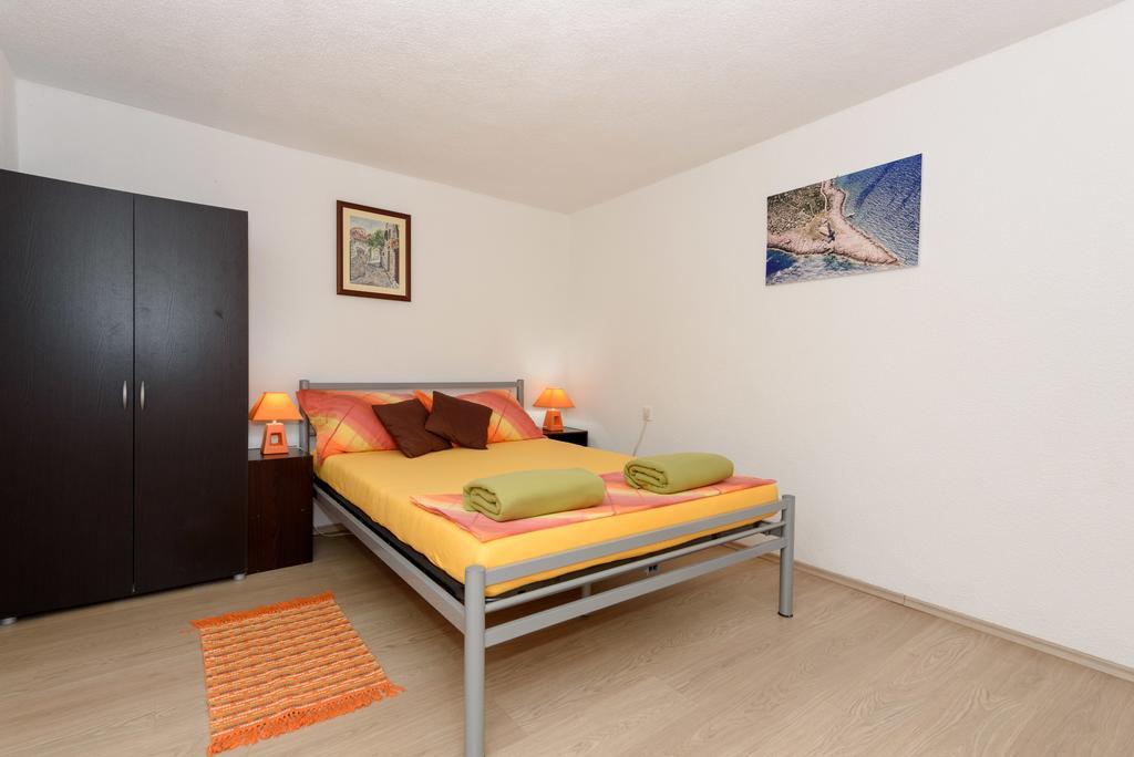 Apartments Lea Trogir Exterior photo