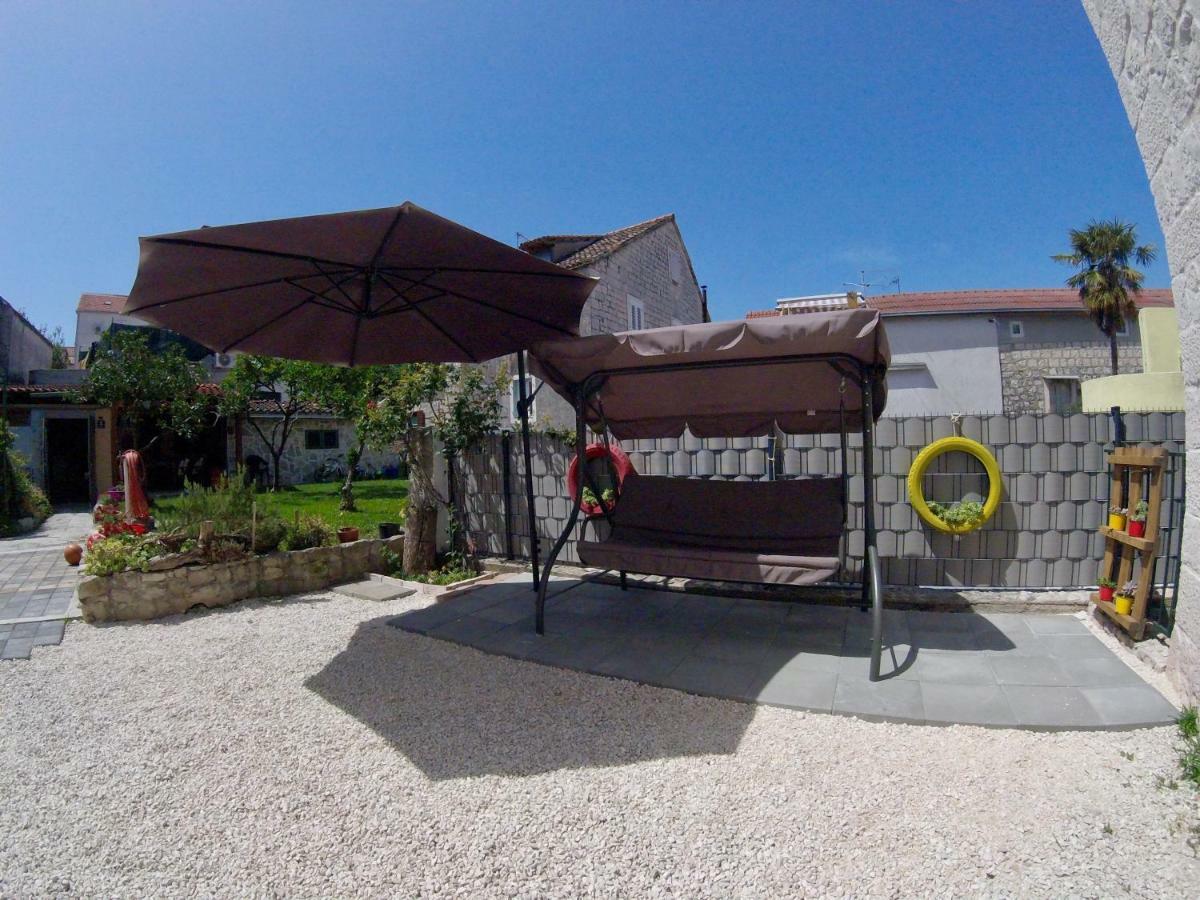 Apartments Lea Trogir Exterior photo