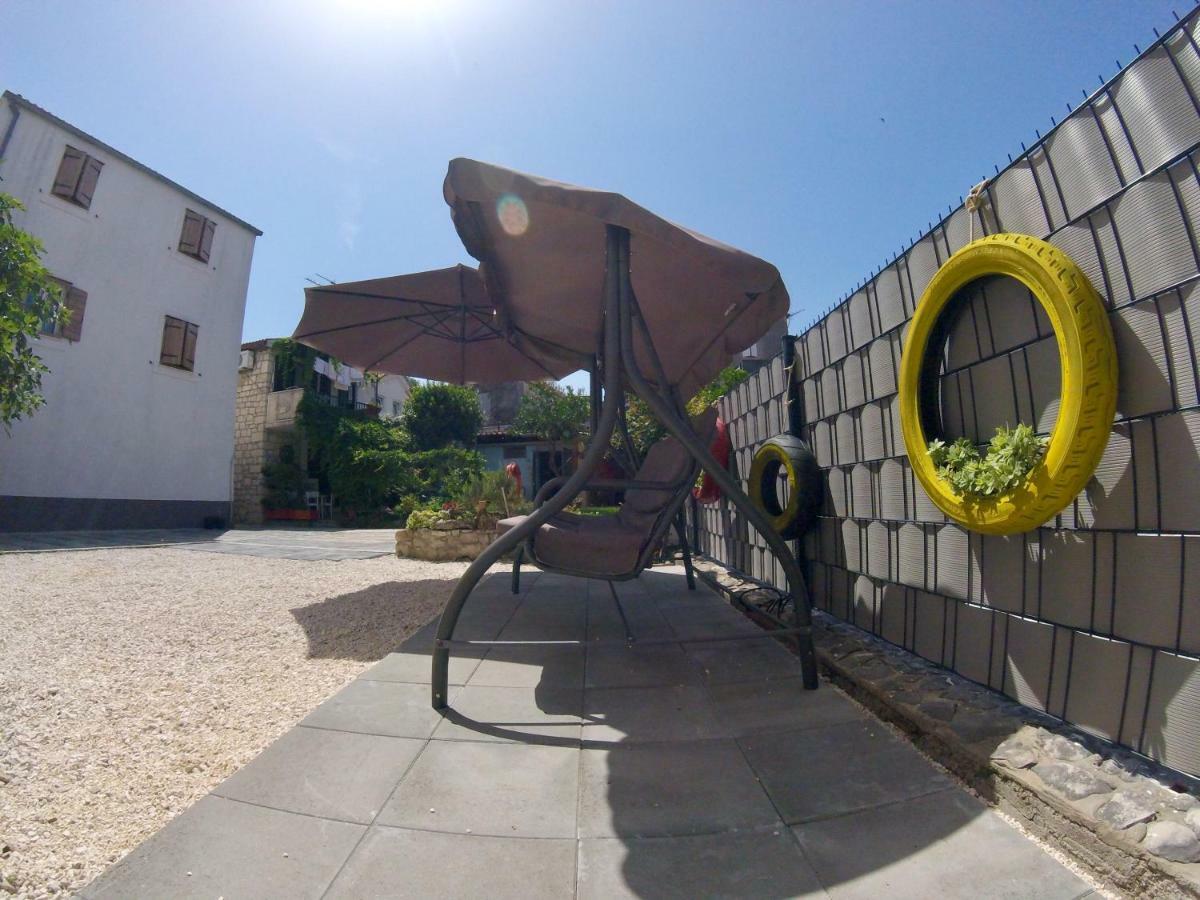 Apartments Lea Trogir Exterior photo