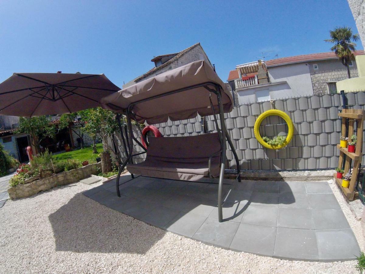 Apartments Lea Trogir Exterior photo